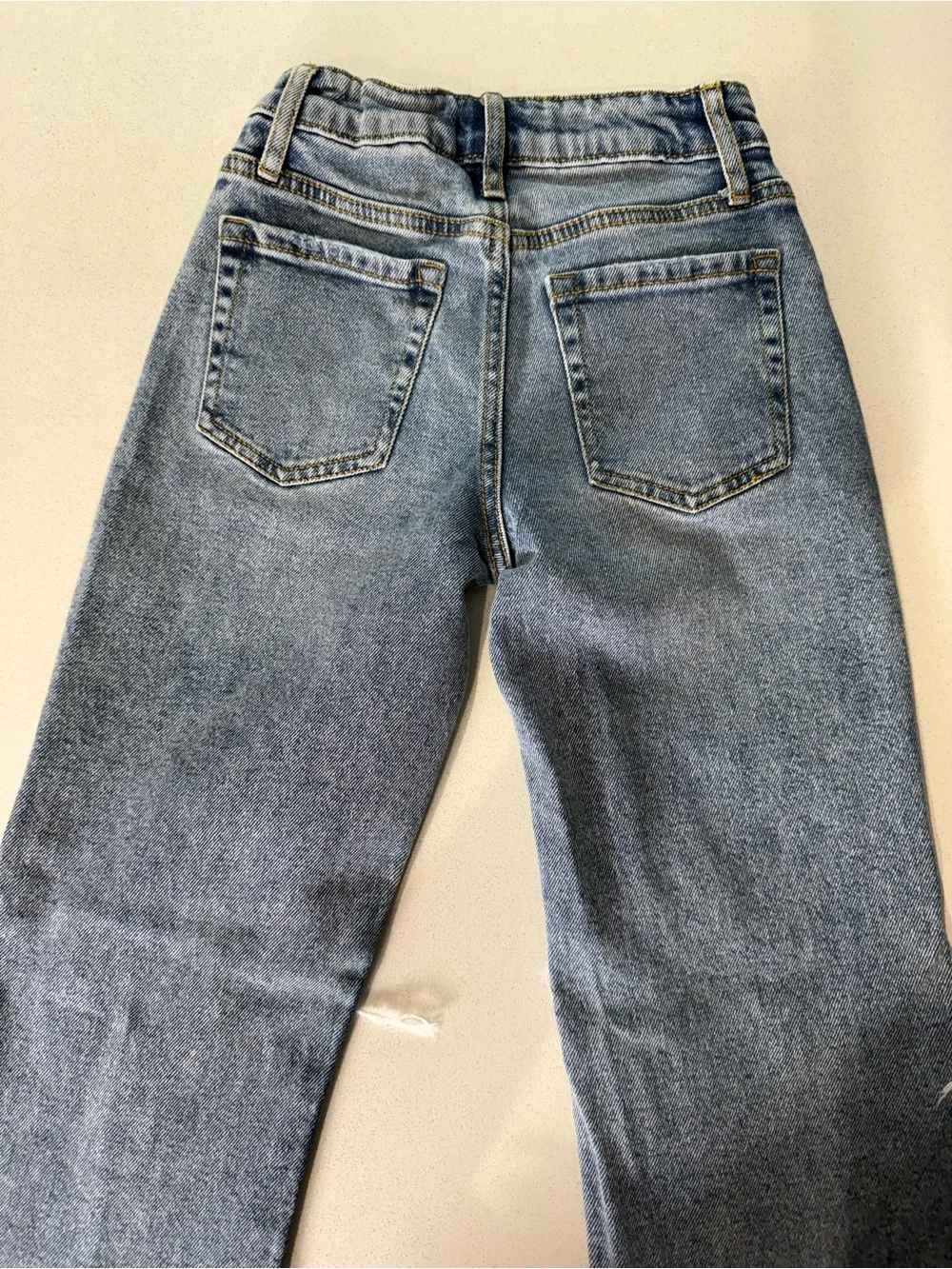 High-Rise Distressed Girl's Blue Jeans